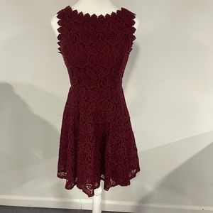 Casual size 7 Embroidered Maroon Dress